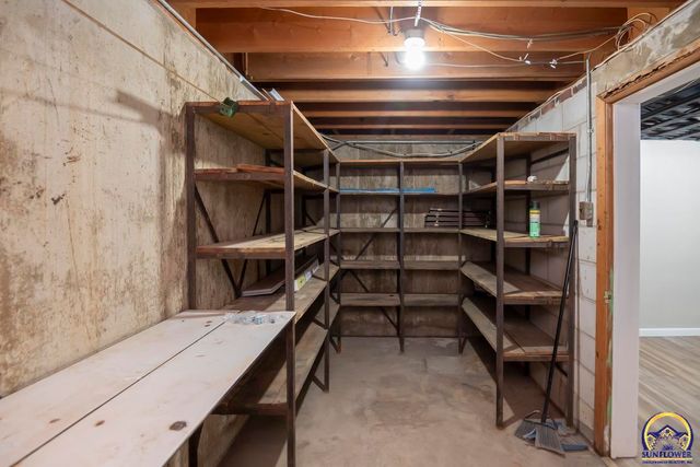 701 SW Watson AVE, Topeka, KS 66606