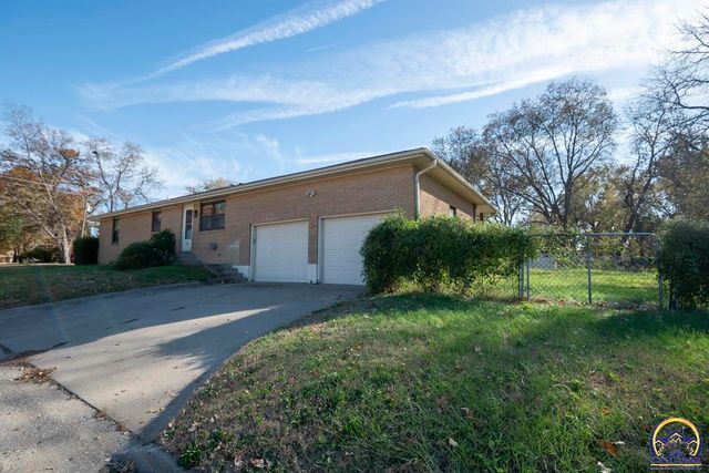 701 SW Watson AVE, Topeka, KS 66606