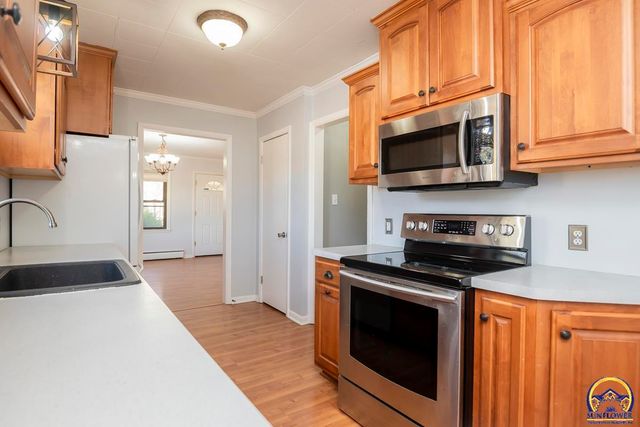 701 SW Watson AVE, Topeka, KS 66606