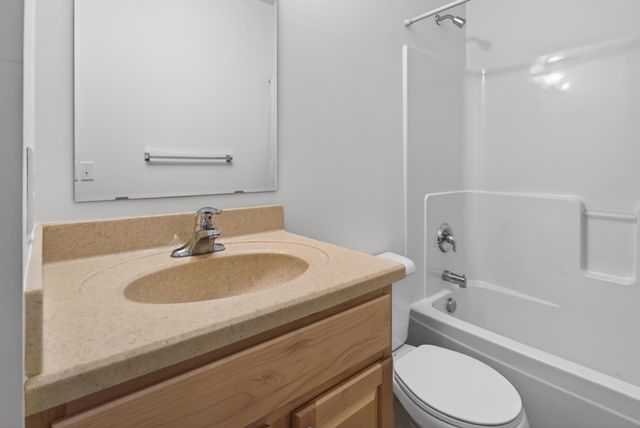 5153 Yuma Lane N, Plymouth, MN 55446
