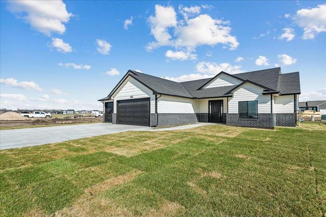 1510 E Appleton St, Valley Center, KS 67147