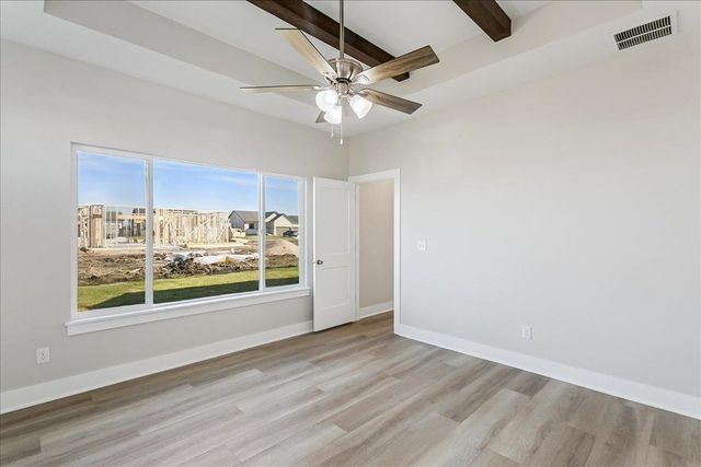 1510 E Appleton St, Valley Center, KS 67147