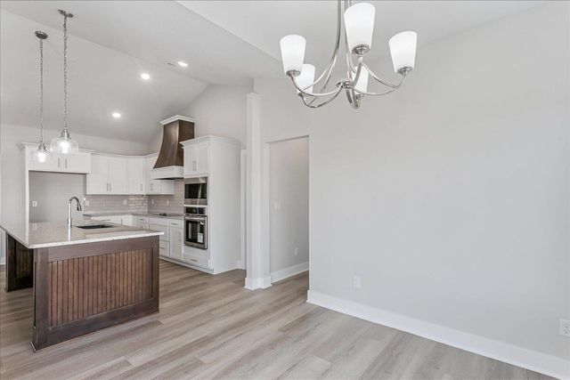 1510 E Appleton St, Valley Center, KS 67147