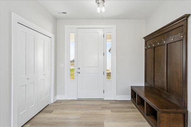1510 E Appleton St, Valley Center, KS 67147