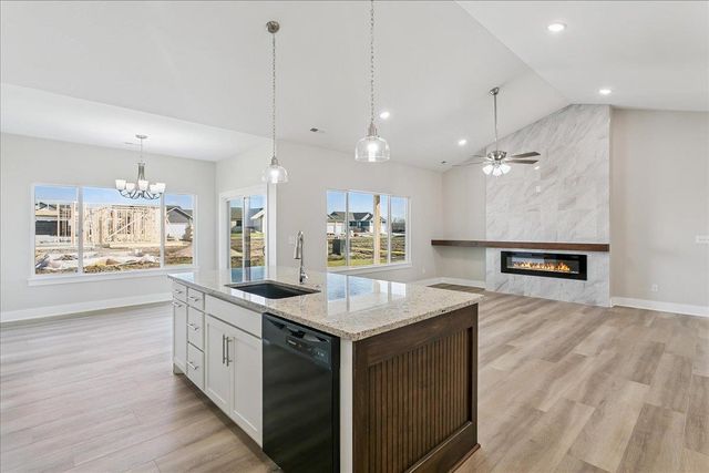 1510 E Appleton St, Valley Center, KS 67147
