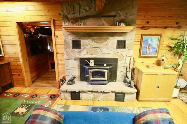 1463 Browns Chapel Rd, Viola, AR 72583