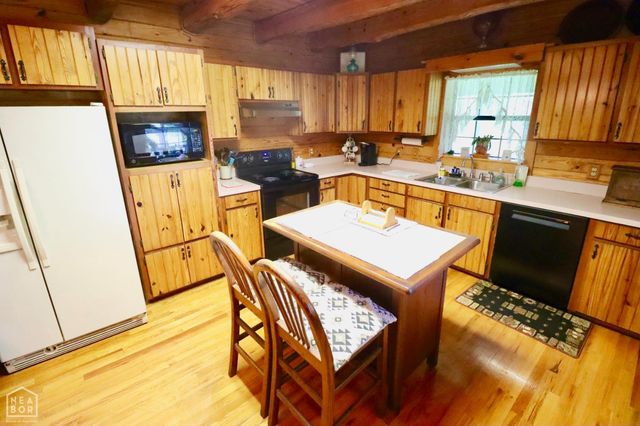 1463 Browns Chapel Rd, Viola, AR 72583