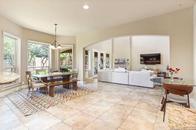 927 Scenic Stroll, San Antonio, TX 78260