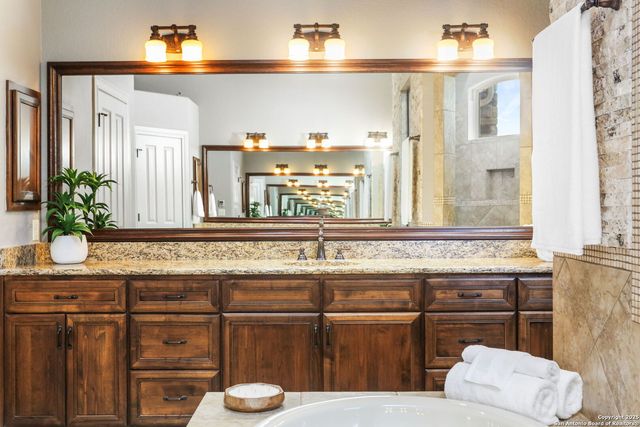 927 Scenic Stroll, San Antonio, TX 78260
