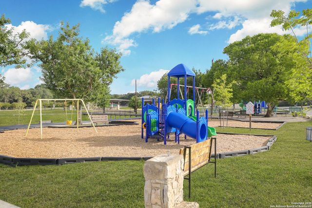 927 Scenic Stroll, San Antonio, TX 78260