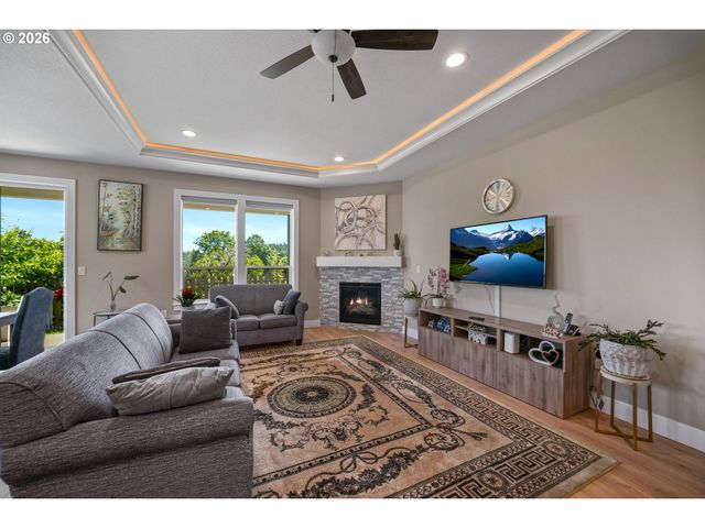5518 MOUNTAIN QUAIL Dr, Salem, OR 97306