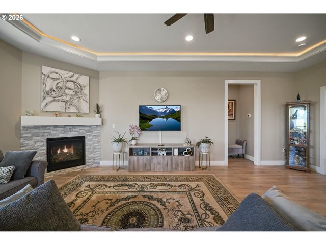 5518 MOUNTAIN QUAIL Dr, Salem, OR 97306