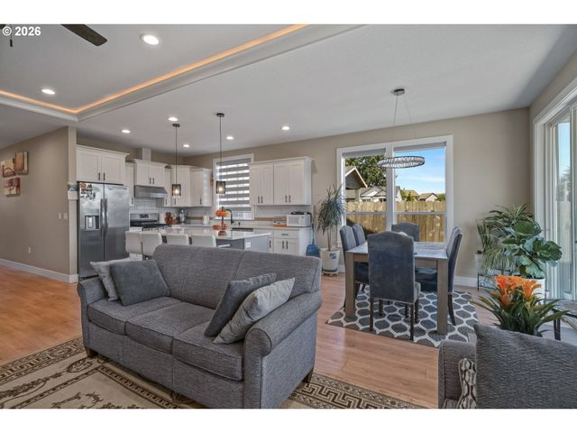 5518 MOUNTAIN QUAIL Dr, Salem, OR 97306