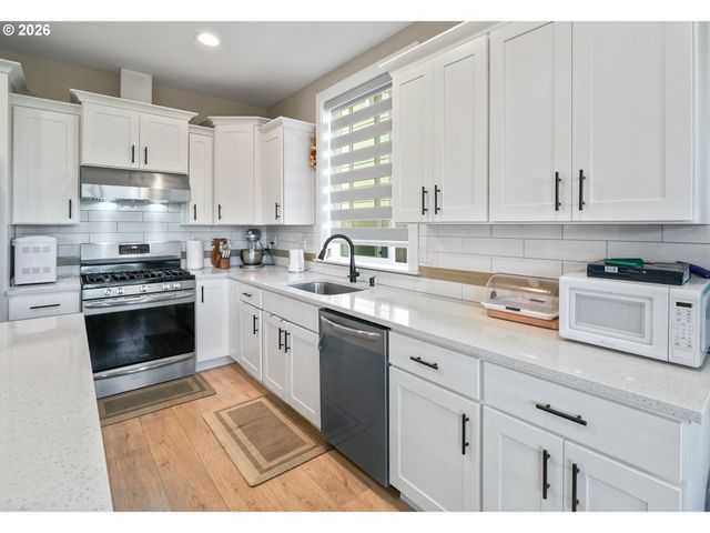 5518 MOUNTAIN QUAIL Dr, Salem, OR 97306