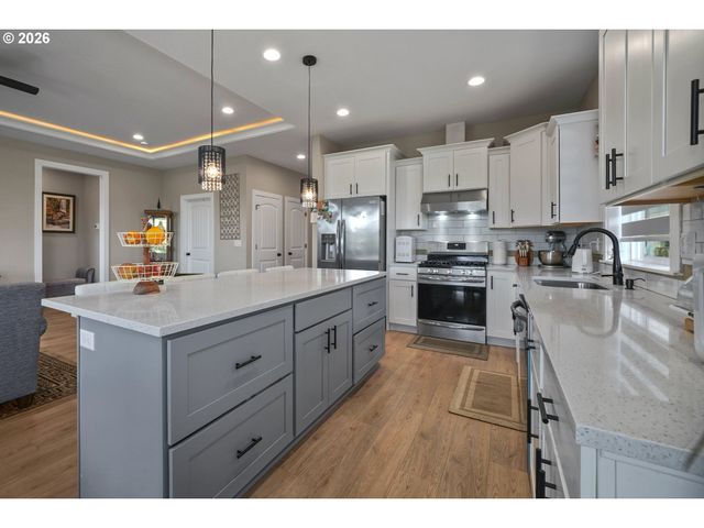 5518 MOUNTAIN QUAIL Dr, Salem, OR 97306
