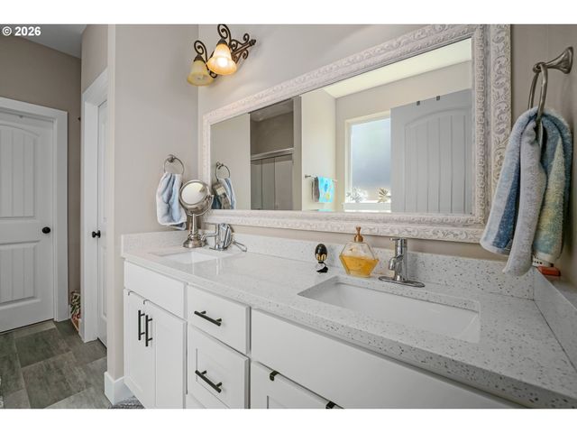 5518 MOUNTAIN QUAIL Dr, Salem, OR 97306