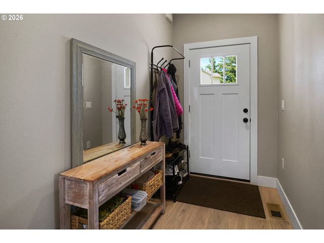 5518 MOUNTAIN QUAIL Dr, Salem, OR 97306
