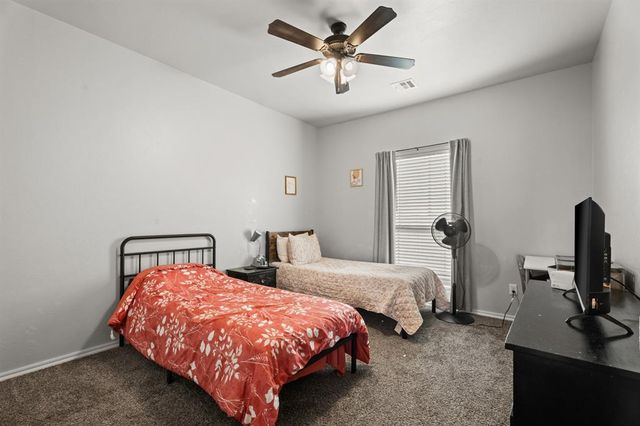29837 E 830 Road, Cashion, OK 73016