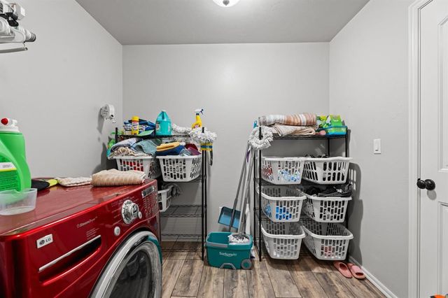 29837 E 830 Road, Cashion, OK 73016