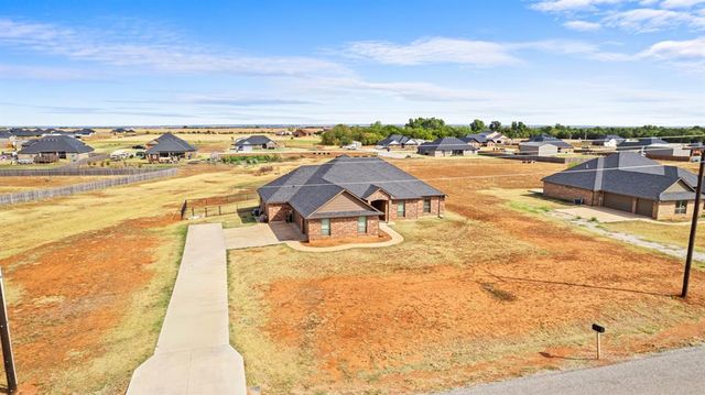 29837 E 830 Road, Cashion, OK 73016