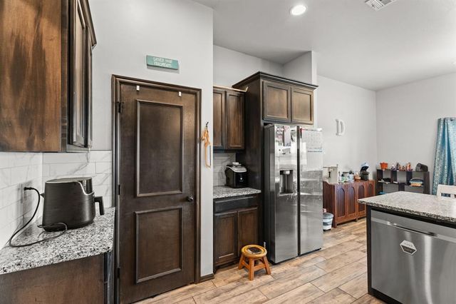 29837 E 830 Road, Cashion, OK 73016