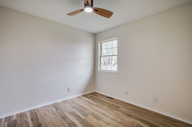 225 W Hazel Ct, Wichita, KS 67217