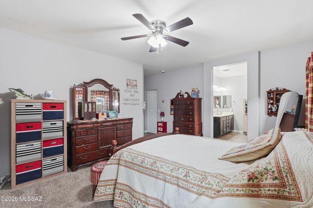 301 W Vista Monte Drive, Corona De Tucson, AZ 85641