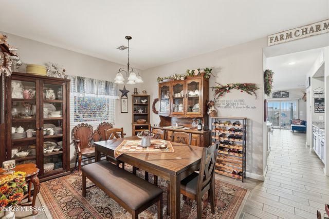 301 W Vista Monte Drive, Corona De Tucson, AZ 85641