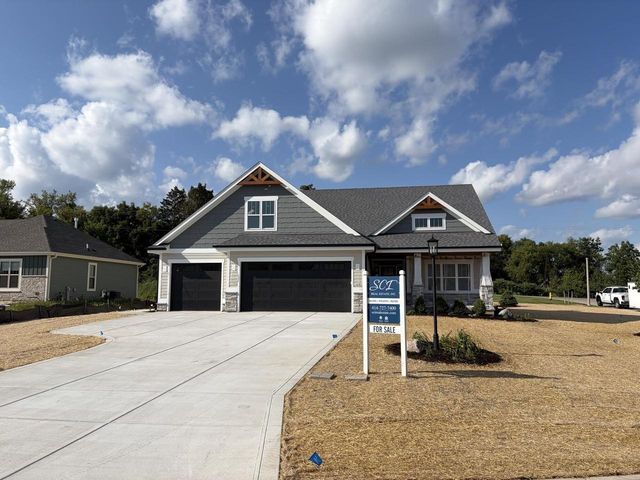N55W25226 Crescent Hill DRIVE, Sussex, WI 53089