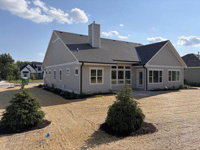 N55W25226 Crescent Hill DRIVE, Sussex, WI 53089