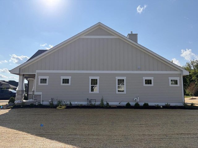 N55W25226 Crescent Hill DRIVE, Sussex, WI 53089