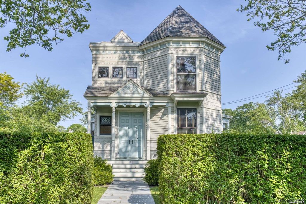 1855 Village Lane, Orient, NY 11957