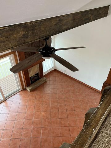 640 Harbor Drive, Azle, TX 76020