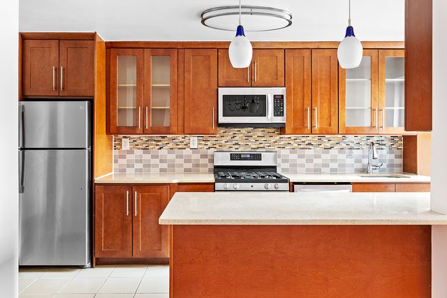 212 E Broadway Apt G701, New York City, NY 10002