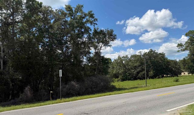 0001 Chumuckla Hwy, Pace, FL 32571