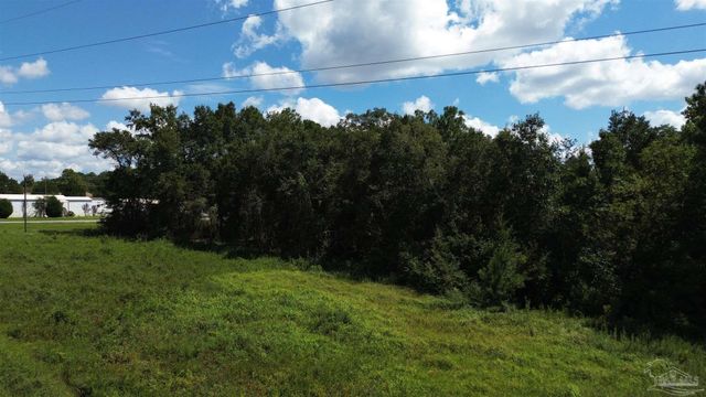 0001 Chumuckla Hwy, Pace, FL 32571