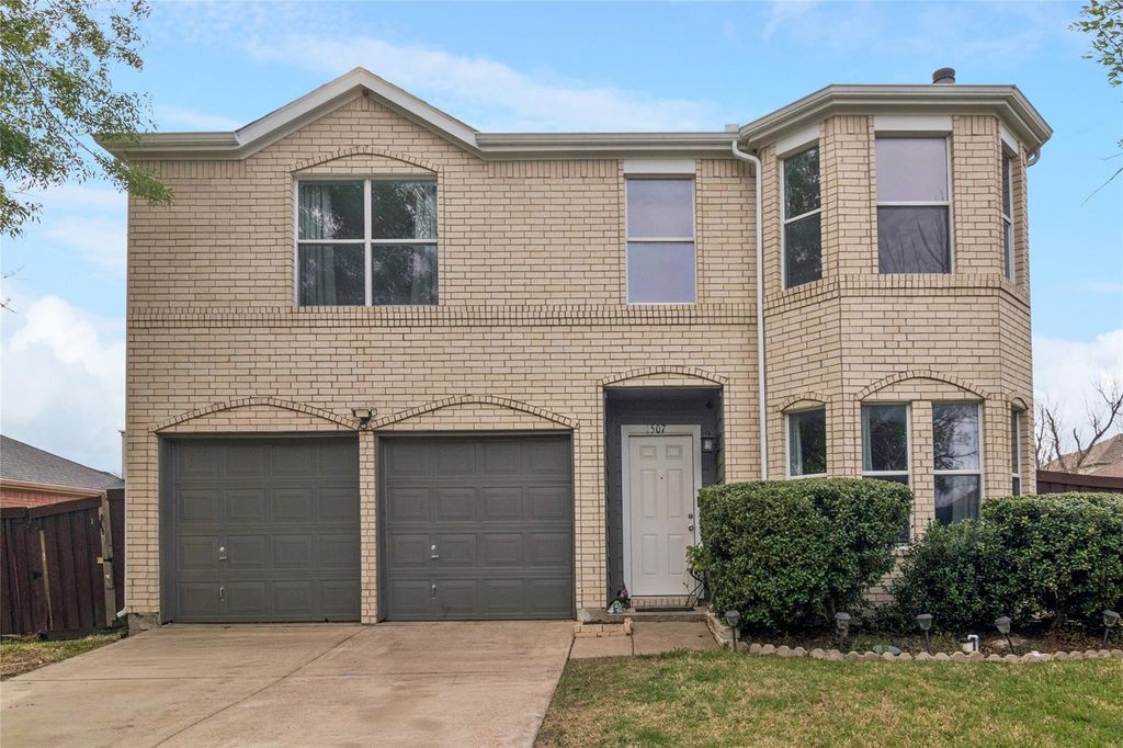 1507 Wavecrest Drive, Glenn Heights, TX 75154 — exterior