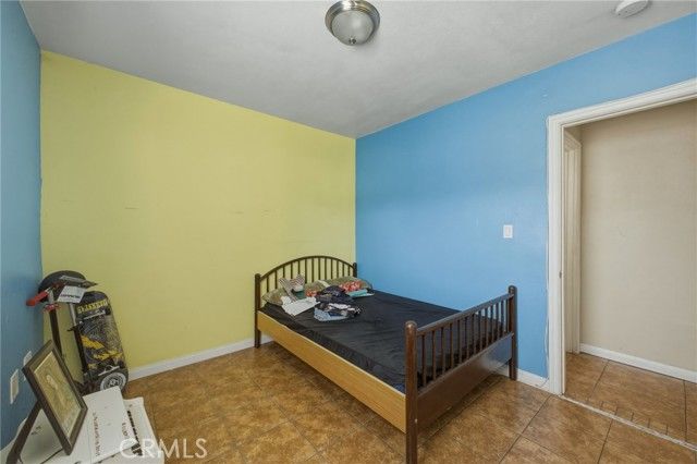 6937 Fairfax, San Bernardino, CA 92404