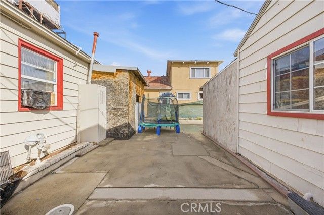 6937 Fairfax, San Bernardino, CA 92404