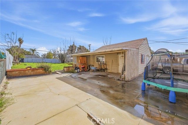 6937 Fairfax, San Bernardino, CA 92404