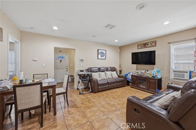 6937 Fairfax, San Bernardino, CA 92404