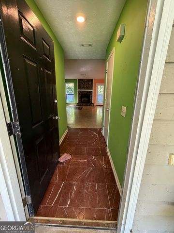 2199 Marshes Glenn Drive, Norcross, GA 30071