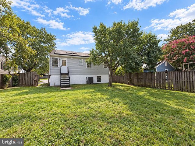 2316 WEYMOUTH LN, Crofton, MD 21114