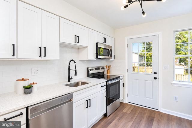 2316 WEYMOUTH LN, Crofton, MD 21114