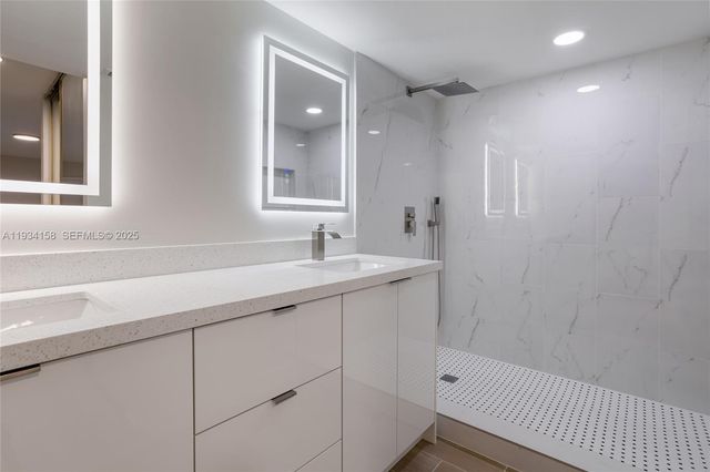 1170 SW 118th Ter, Davie, FL 33325