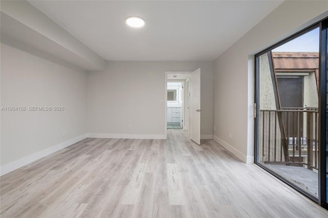 1170 SW 118th Ter, Davie, FL 33325