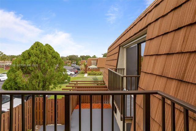 1170 SW 118th Ter, Davie, FL 33325