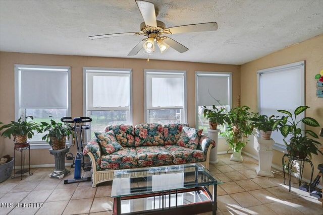532 Bellevue Street, Clinton, MS 39056
