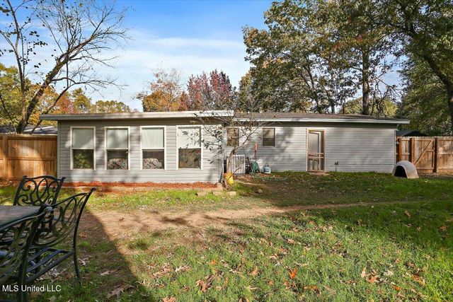 532 Bellevue Street, Clinton, MS 39056
