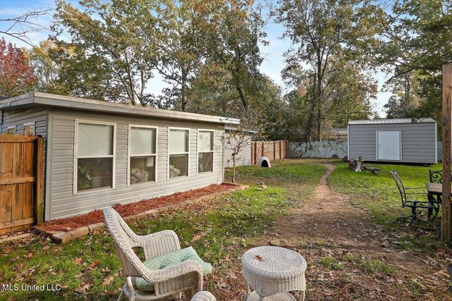 532 Bellevue Street, Clinton, MS 39056